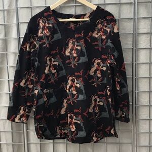 Black Floral-Print Long Sleeve Tunic Top